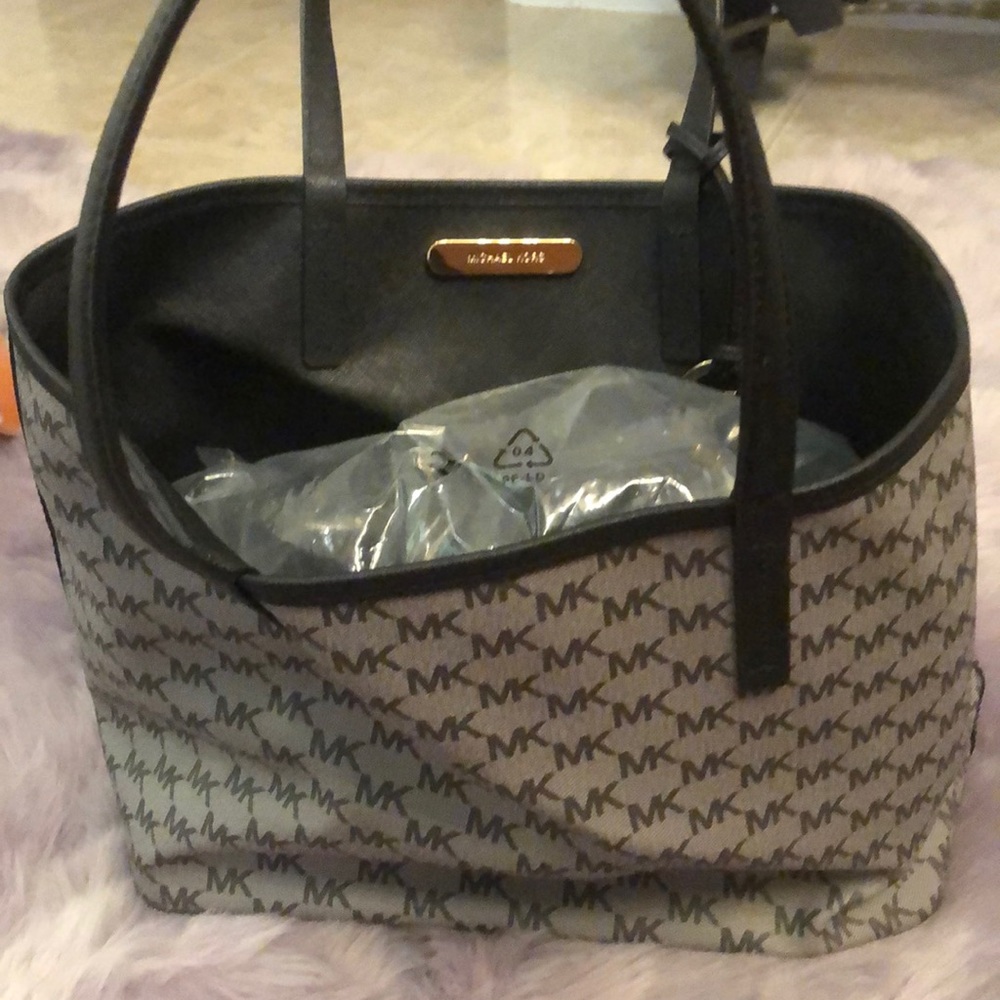 Tote